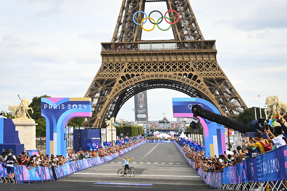 Vägen till Paris: Asfalterad med guld